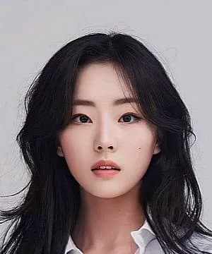 Song Young Ah