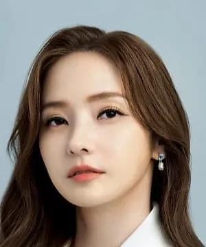 Han Chae Young
