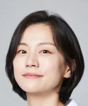Lee Hwa Jung
