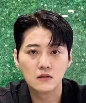 Yoon Jeong Il