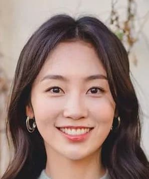 Kang Da Hyun