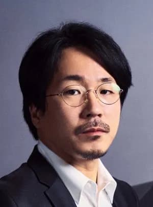 Yang Ik June