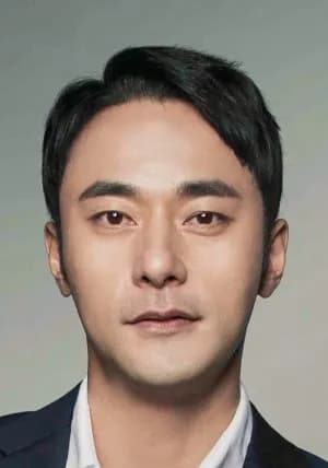 Yoon Joo Man