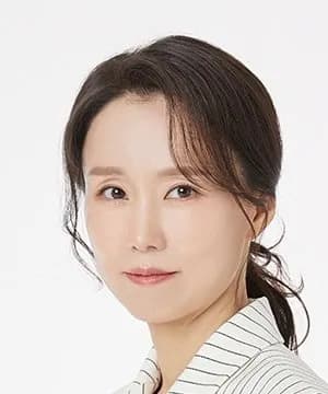 Goo Shi Yeon