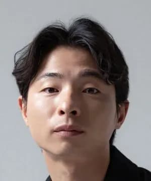 Lee Tae Young