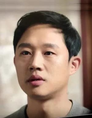Kim Kyung Il