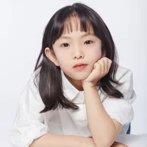 Kang Yoo Ra